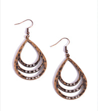 Load image into Gallery viewer, Shimmer Copper Earrings
