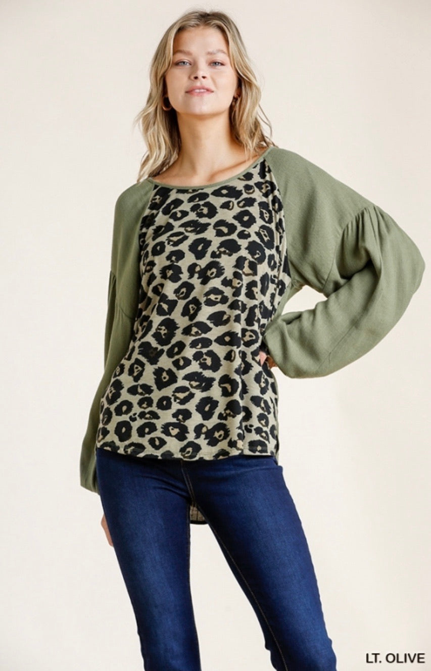 Animal Print Long Balloon Sleeve Top