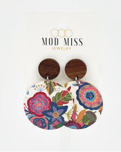 Load image into Gallery viewer, Fiesta Floral Cork &amp; Leather Round Earrings
